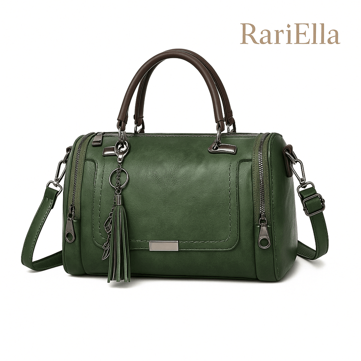 Bolsa Boston Green Heritage RariElla em couro ecológico verde militar, fotografia premium em fundo branco, modelo vintage elegante com alça dupla e tassel.