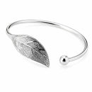 Bracelete feminino folha em prata 925 ajustável com design delicado e elegante