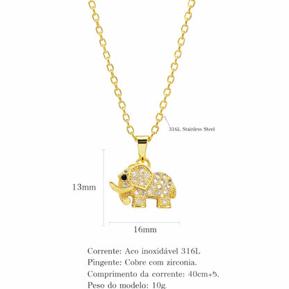 Colar dourado com pingente de elefante cravejado em zircônia, com medidas de 13mm por 16mm, corrente em aço inoxidável 316L e comprimento ajustável