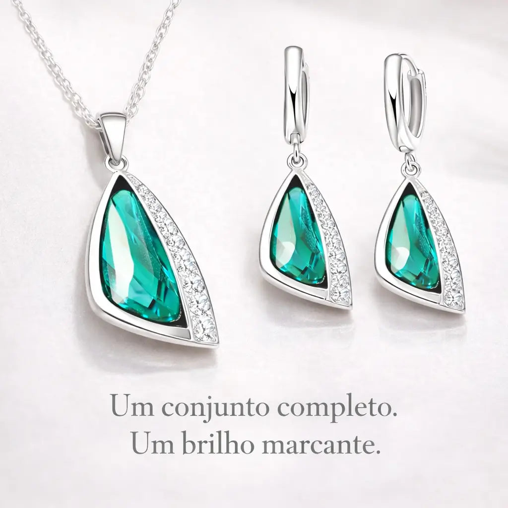 Conjunto completo Esmeralda Lumière em Prata 925 com colar e brincos de zircônia verde, joia feminina sofisticada.